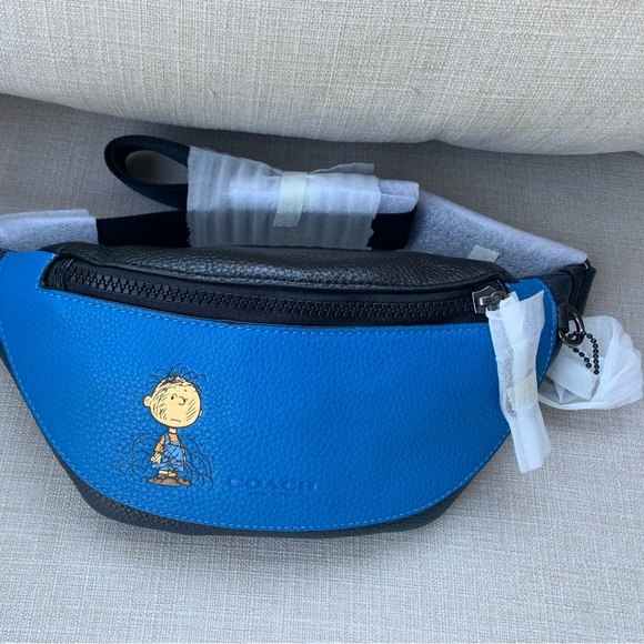 NWT Coach 5512 Limited Edition X Peanuts Mini Warren Belt Bag With Pig P… - Picture 2 of 11